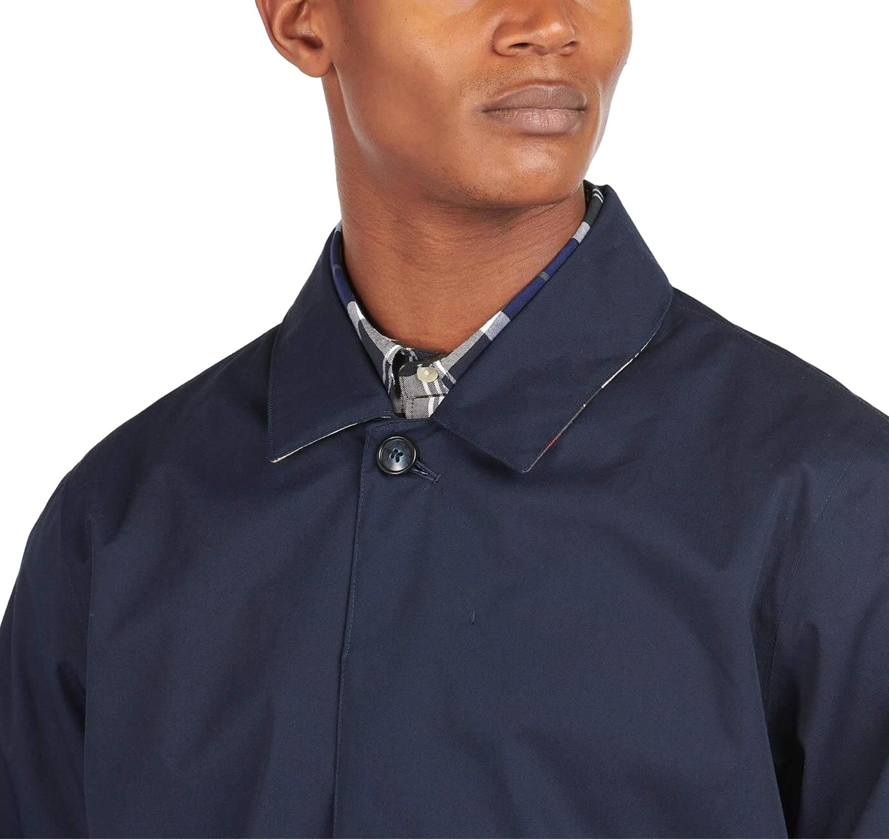 BARBOUR Giacca Uomo Impermeabile In Tessuto Leggero Con Fodera Tartan Rokig MWB0856NY75 Colore Blu