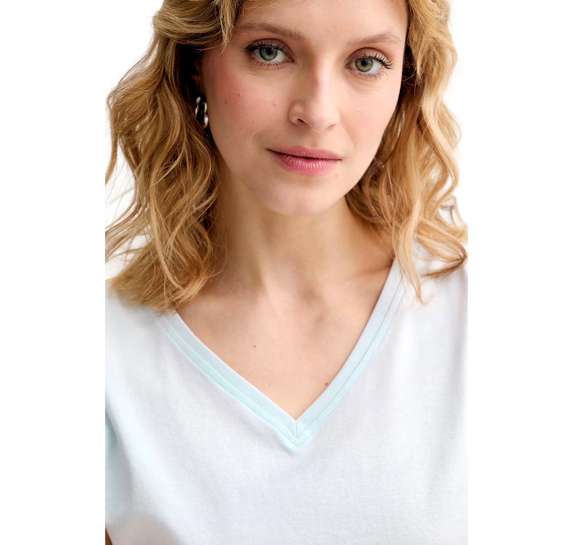 BOSS T Shirt Donna Con Scollo a V Evka 50557376 Colore Azzurro Chiaro