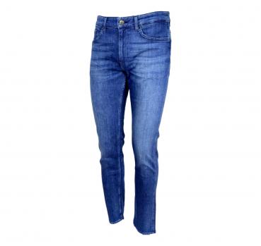 HUGO BOSS Jeans slim fit in denim italiano blu scuro Modello