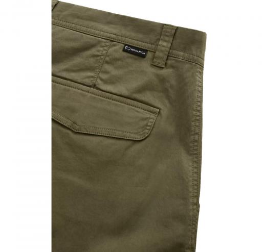 WOOLRICH Pantaloncini Cargo CFWOSH0029MRUT2559 Colore Green