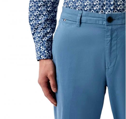 BOSS Pantalone Uomo Chino Slim Fit In Gabardine Di Cotone Elasticizzato 50505392 Colore Celeste