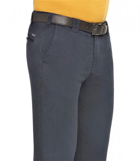 MEYER Pantalone Uomo Modello Oslo Chino In Twill Di Cotone 2-5576/19 Colore Blu